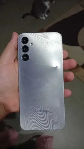 Vendo celular usado, com marcas de uso mas que funciona perfeitamente.