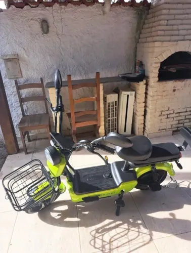 vendo scooter elétrica semi nova, em perfeito estado!!!