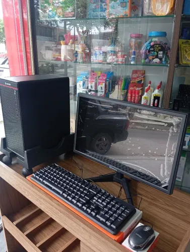 Computador completo - core i3, SSD 120GB, 8GB RAM.