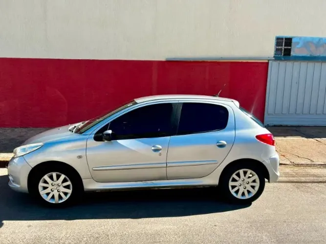 Peugeot 207 XS 1.6 Flex 16V 5P Aut. 2011