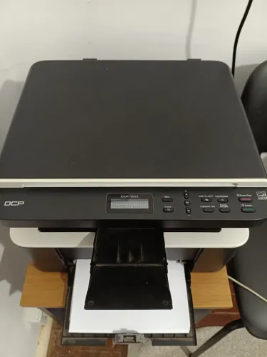 Vendo multifuncional brother dcp-1602