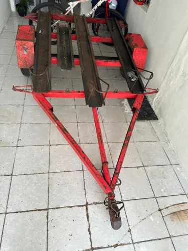 Carrocinha para 3 motos