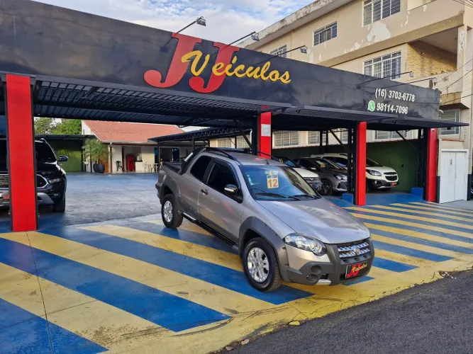 Fiat Strada Adventure1.8/ 1.8 Locker Flex CD 2012