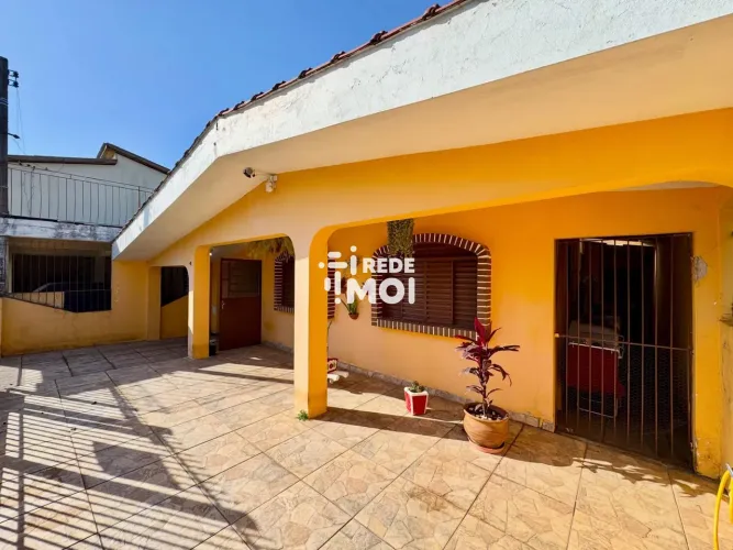 Em busca do lar dos sonhos? Apresentamos esta encantadora casa residencial à ven