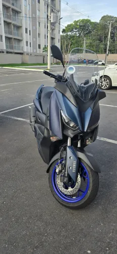 YAMAHA XMAX 250