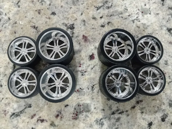 Miniatura 1:24 rodas jada com detalhes