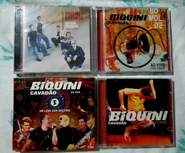 Lote com CDs discografia Biquíni Cavadão com 4 cds
