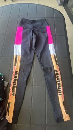 Roupa academia TAM único
