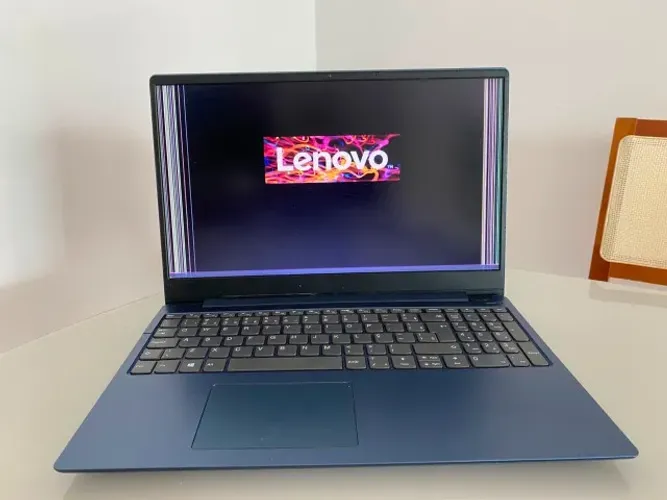 Notebook LENOVO Ideapad 330s i7 8GB USADO