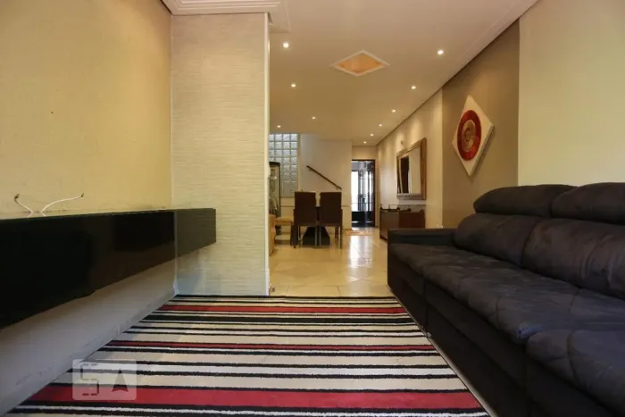Casa à Venda - Vila Yara, 3 Quartos, 250 m2