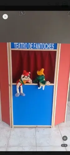 Teatro em MDF e PINOS