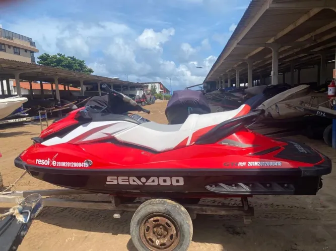 VENDE-SE jet ski SEA DOO GTi!