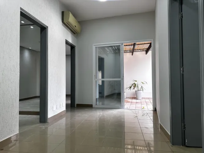Sala comercial para venda no Condomínio Plaza Office Center no Cambuí em Campinas - SP