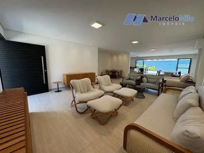 Casa Nova de Alto Padrão em Maria Farinha, 7 Suítes e Vaga para Barco