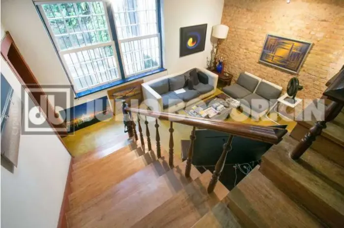 casa no largo do boticario com 4 quartos e gragem