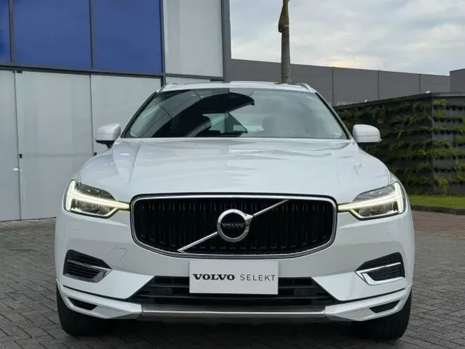 Volvo XC-60 XC 60 T-8 Híbrido Momentum 2.0 5P 2020