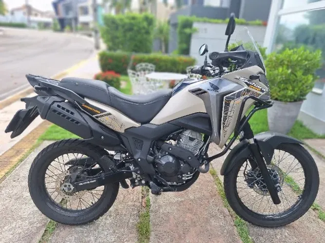 Honda Sahara Adventure 300