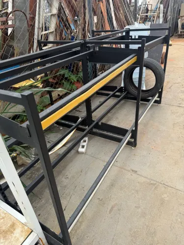 Expositor pneus 