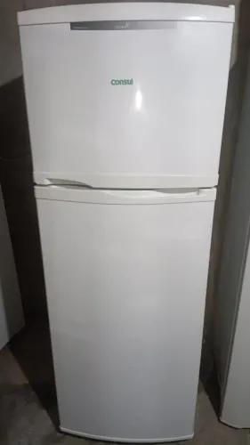 Vende se geladeira consul 370L Frost Free 110v Aceito pix 