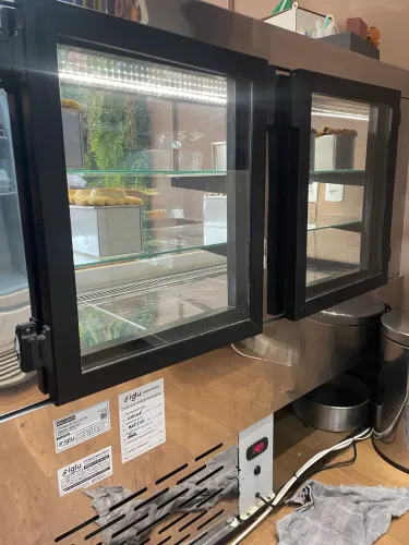 Vitrine refrigerada Iglu