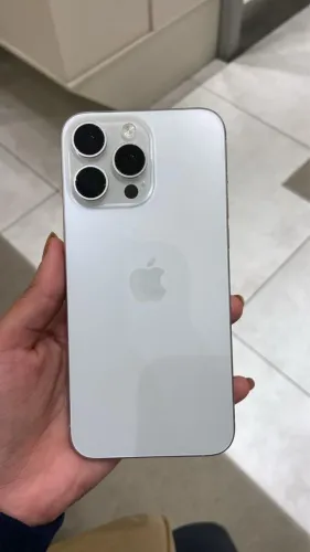 Vendo iPhone 15 pro max