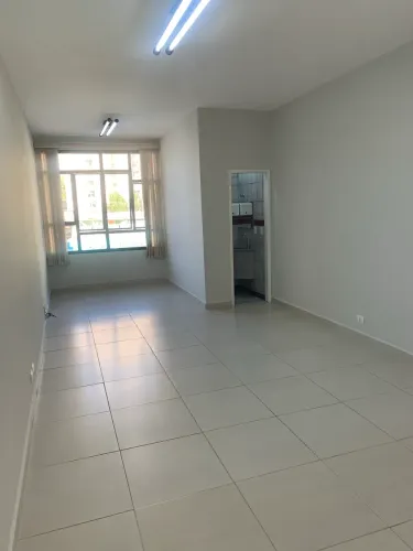 SALA COMERCIAL 32M2 - CENTRO DE JACAREÍ