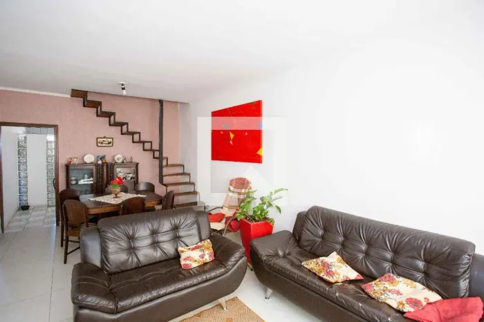 Casa à Venda - Centro, 7 Quartos, 372 m2
