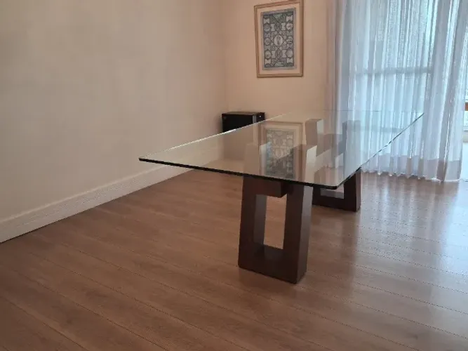 Mesa de jantar retangular