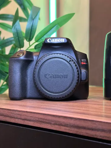 Câmera Canon SL3 4K Impecável + Lente 18 55