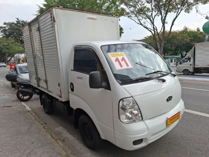 Kia Motors Bongo K-2500 2.5 4X2 TB Diesel 2011