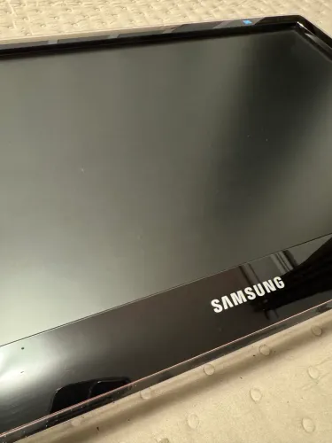 Televisão/monitor Samsung 24? em perfeito estado e funcionamento