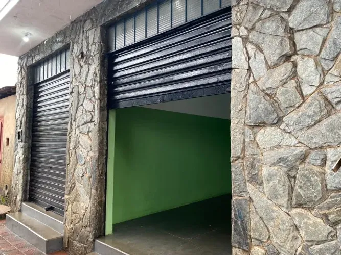 ALUGO SALÃO COMERCIAL