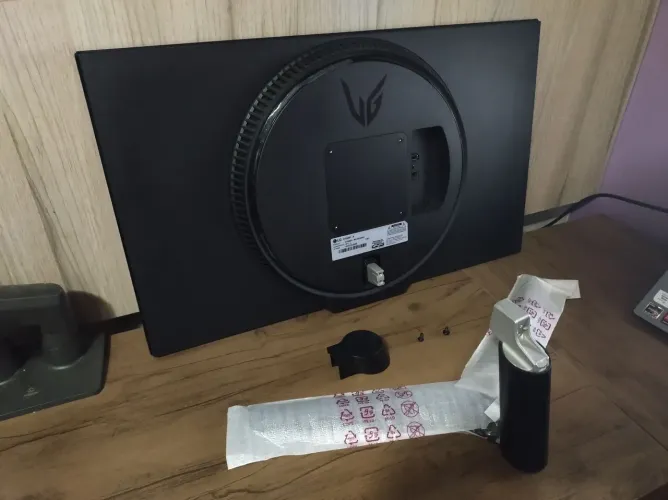 Monitor gamer LG UltraGear 27" IPS 180Hz