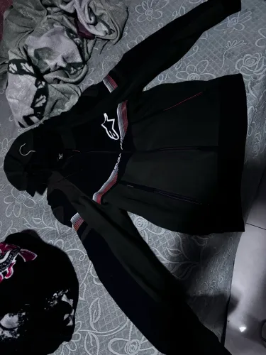 Jaco Alpinestars Sektor V2 Tech Hoodie em verde floresta com detalhes em preto e laranja 