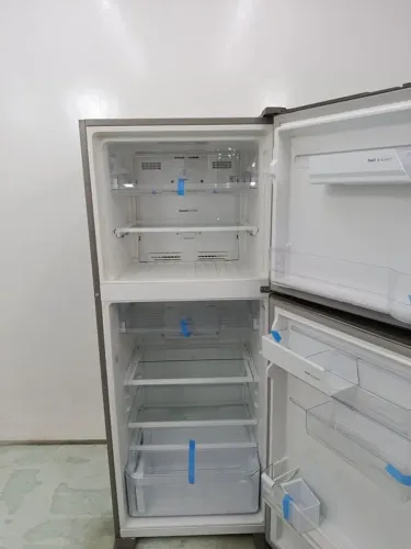 Geladeira Electrolux com avarias