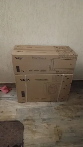 Ar Elgin 9k novo na caixa
