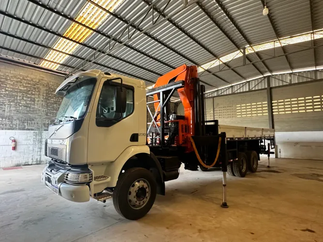 Volvo VM 270 6x4 Munck ARGUS 35.0
