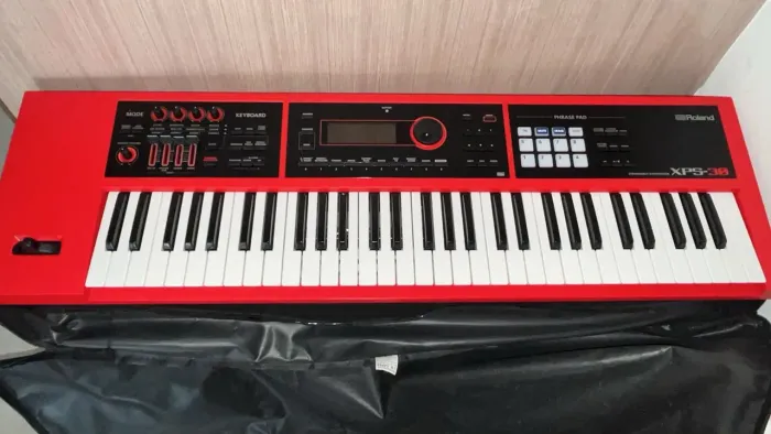Teclado Rolland sintetizador XPS30