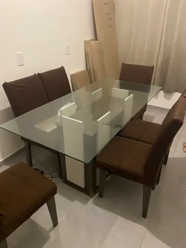 MESA DE JANTAR 6 LUGARES + 6 CADEIRAS + CAPAS 