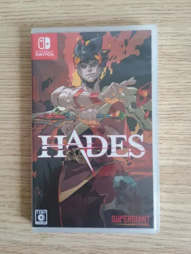 Hades - Nintendo Switch - NOVO, LACRADO