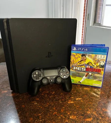 PS4 + Controle + PES 2018 Mídia Física + Jogos Digitais