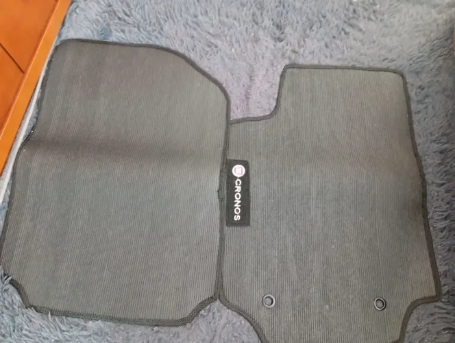Tapete para carro Fiat cronos 