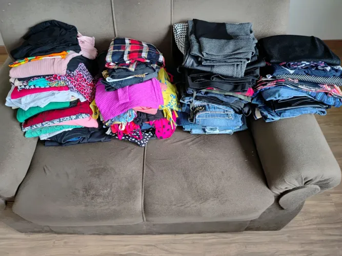 Lote de roupas