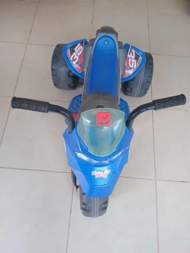 Moto eletrica infantil