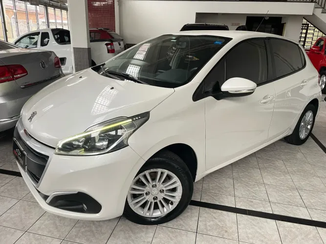 Peugeot 208 Active Pack 1.2 Flex 12V 5P Mec. 2017