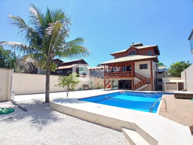 Casa 3 quartos no bairro Campeche, Florianópolis.