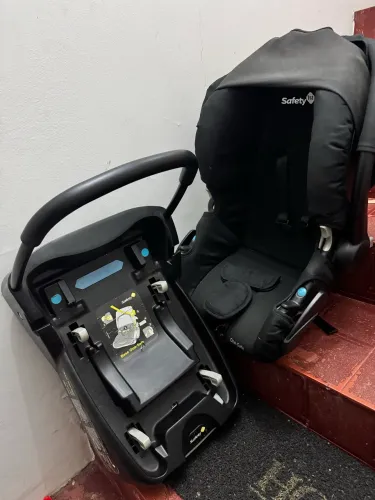 Bebê conforto safety
