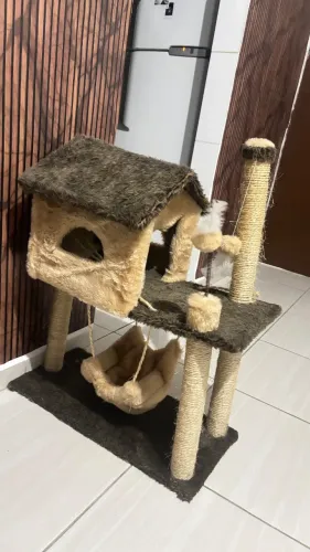 Casinha de gato primeiro andar 