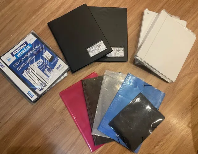 PASTA CATÁLOGO - KIT PAPELARIA