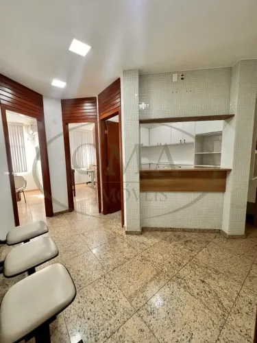 Comercial para Venda em Macaé, Centro, 1 banheiro, 1 vaga